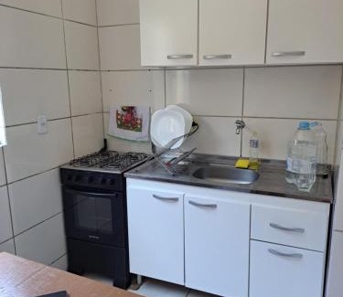 Rio Vermelho Norte Casa | Casa com trilha para praia 2 quartos com garagem privativa