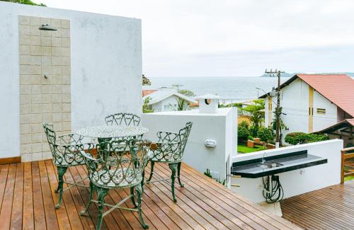 Penha Villa | Casa com Vista Mar na Praia do Quilombo FS6338