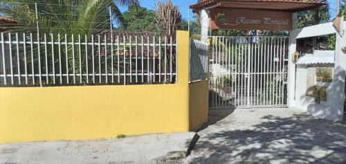 Coroa Vermelha Casa | Casa completa na perto da Praia de Coroa com estacionamento exclusivo