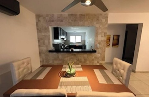 Tuxtla Gutiérrez Casa | Casa completa climatizada, cercana a plazas comerciales y parqaues recreativos