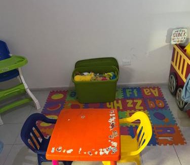 Torreón Casa | Casa completa y equipada 4 habitaciones 6 camas asador y juguetes para niños A 10 minutos de parques industriales, clínicas 71 y 16 del IMSS y del ISSSTE
