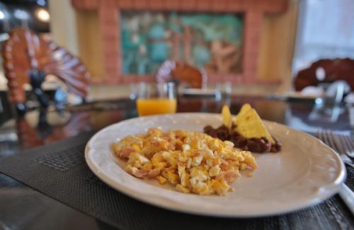 La Condesa Casa | Casa con alberca con vistas a la bahia