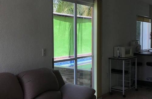 Tetecalita Casa | Casa con alberca privada, a 5 minutos del Jardín de eventos El Cid.