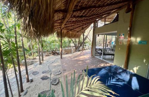 Arroyo Cruz Casa | Casa con alberca y acceso directo a la playa