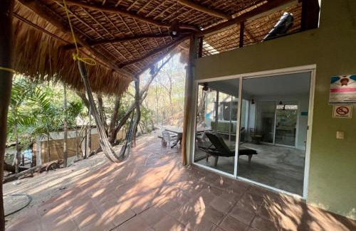 Arroyo Cruz Casa | Casa con alberca y acceso directo a la playa