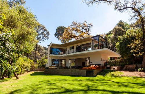 Valle de Bravo Casa | Casa con amplia terraza y jacuzzi en Avándaro