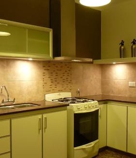 La Plata Apartamento | Casa con garage y patio - 6 personas - 26 y 45