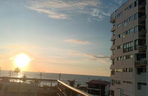 Bahía de Caráquez Casa | Casa con Habitaciones cerca de la playa