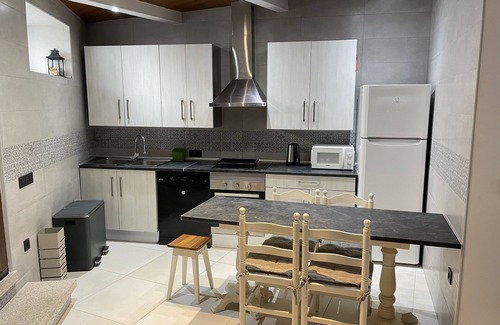 O Grove Casa | Casa con jardín y asador privado.