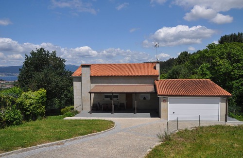 Marin Casa | Casa con parcela y preciosas vistas a la Ría de Pontevedra