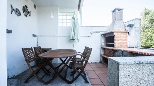 Tomino Casa | Casa con piscina a orilla del Rio Miño