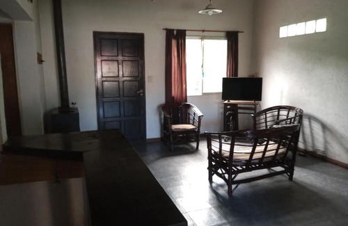 Valle de Anisacate Casa | Casa con piscina en entorno muy verde