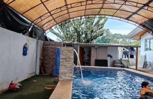 Nanegalito Casa | Casa con Piscina en Nanegalito