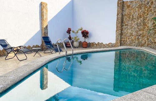 Cali Casa | Casa con piscina privada en Cali, cerca a Cosmocentro