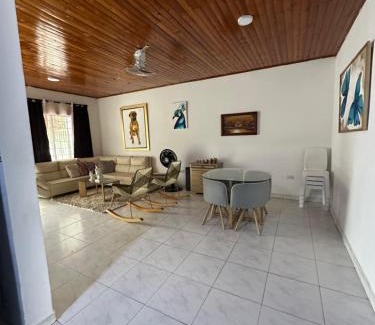 Monteria Apartamento | Casa con tres dormitorios y garaje
