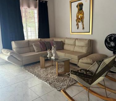 Monteria Apartamento | Casa con tres dormitorios y garaje