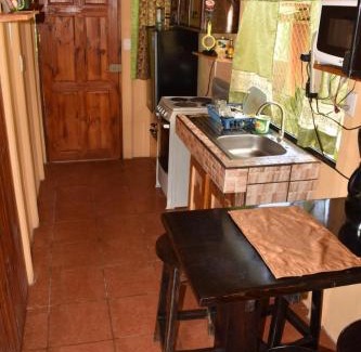 Santa Maria Casa | Casa con vista a valle de Dota y zona cafetalera