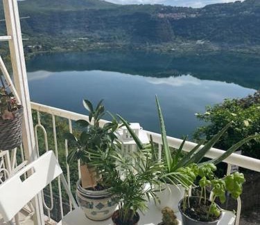 Genzano di Roma Apartamento | Casa con vista su Lago di Nemi