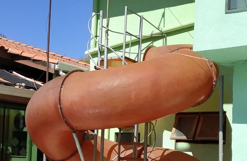 Batatuba Cabina | Casa Cond Fechado c/ Churrasqueira, Piscina, Toboágua e Parquinho