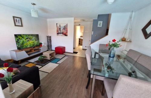 Los Angeles Casa | CASA CONDOMINIO CON PISCINA 5Personas 3Dormitorios 2Baños