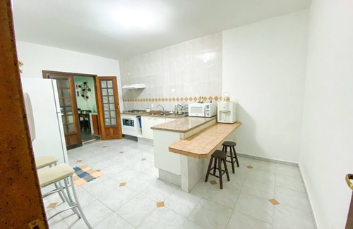 Carapicuiba Casa | Casa confortável com churrasqueira na Granja Viana