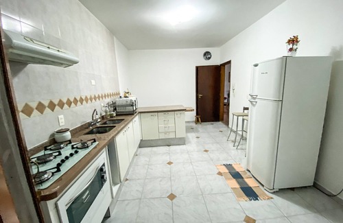 Carapicuiba Casa | Casa confortável com churrasqueira na Granja Viana