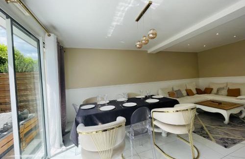 Monplaisir Casa | Casa Contemporaine