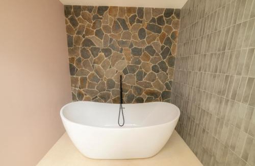 Manzanillo Villa | Casa Contento - luxury 3bdr home near Santa Teresa