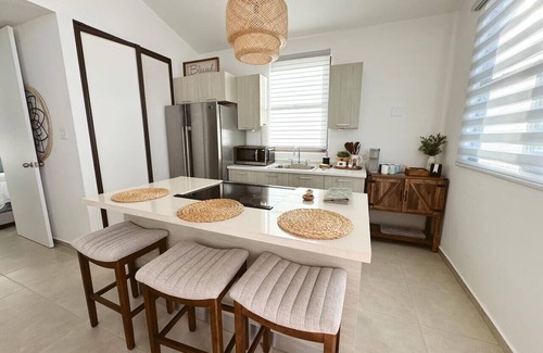 Jobos Villa | Casa Coral: Villa in Casa de Playa Marbela