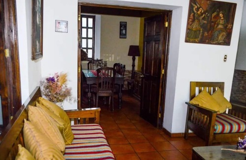 Santa Ana Casa | Casa Corazón - Tres Habitaciones Casa, Capacidad 8