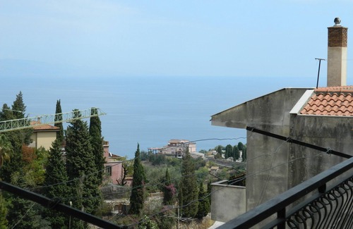 Taormina Casa | Casa Corvaja 2 - A 300 metros del centro / espacio de estacionamiento privado