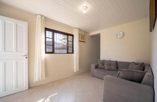 Florianopolis Apartamento | Casa Costeira 3Q perto da praia by Achei