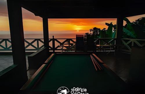 Praia de Borrifos Casa | Casa costeira com vista e área gourmet no Borrifos