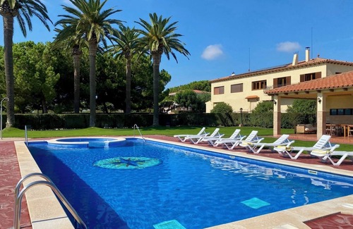 Riudoms Villa | Casa Costell, the perfect villa: XL Pool, Padel, Football, Golf & near beach