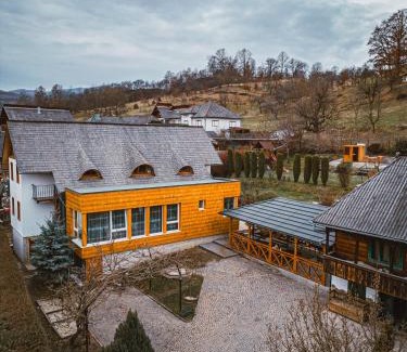 Poienile Izei Casa | Casa cu Magnolii