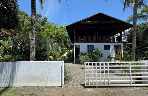 Manzanillo Casa | Casa Cuculeka: 3-bedroom home in magical Gandoca-Manzanillo Wildlife Refuge.