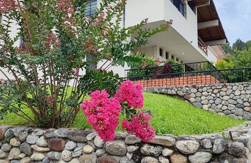 Mérida Villa | Casa Cumbre: Un hospedaje único en Mérida, con la mejor vista a la Sierra Nevada