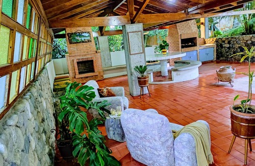 Mérida Villa | Casa Cumbre: Un hospedaje único en Mérida, con la mejor vista a la Sierra Nevada