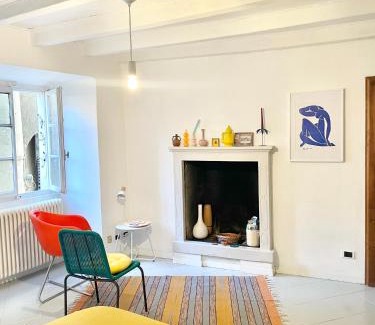Moltrasio Casa | Casa Curiè 17 in borgo storico