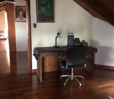 Antigua Guatemala Cabina | Casa de Flores Bosque y Volcanes