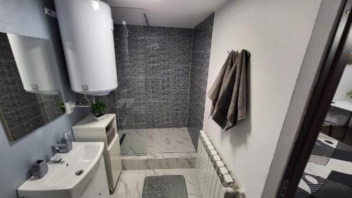 Toplita Casa | Casa D