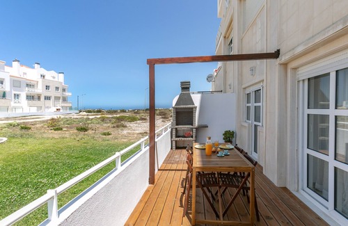 Peniche Apartamento | Casa da Areia - Cozy Seaside Retreat