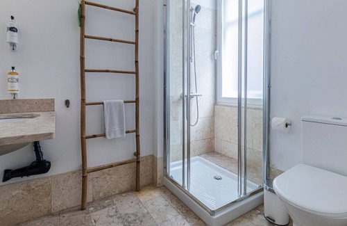 Santa Maria e Sao Miguel Casa | Casa da Estefânea | Quarto 3 Self Check-in Online