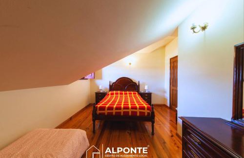 Venade Casa | Casa da Pedra by ALPONTE