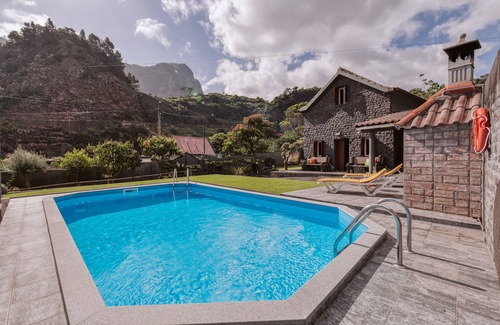 Faial Casa | Casa da Pedra (Faial)