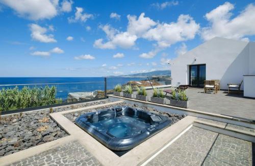 Ribeira Grande Casa | Casa da Suta - Jacuzzi with Ocean View
