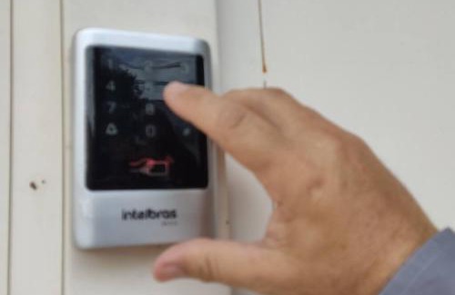 Goiania Casa | Casa da vovó, 3 quartos, jardim e 2 vagas de garagem