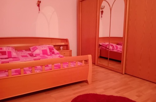 Resita Casa | Casa Danut