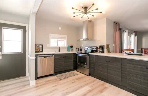 Rancho Oakey Casa | Casa Darmak~Modern design~Comfortable living