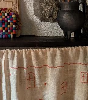 Sortelha Casa | Casa das 5 Cruzes dentro da muralha